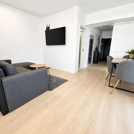 Sea Gem - 200m To Beach, Xl Terrace, And Beautiful Views * Mamaia
