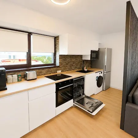 Apartment Sea Gem - 200m To Beach, Xl Terrace, And Beautiful Views
