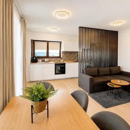 Apartment Sea Gem - 200m To Beach, Xl Terrace, And Beautiful Views Mamaia