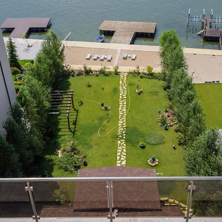 Sea Gem - 200m To Beach, Xl Terrace, And Beautiful Views Apartment Mamaia