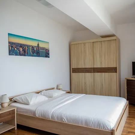 Apartman Sea Gem - 200m To Beach, Xl Terrace, And Beautiful Views Mamaia