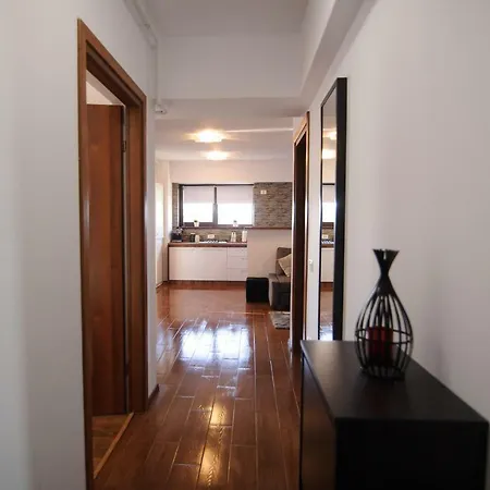 Sea Gem - 200m To Beach, Xl Terrace, And Beautiful Views Mamaia