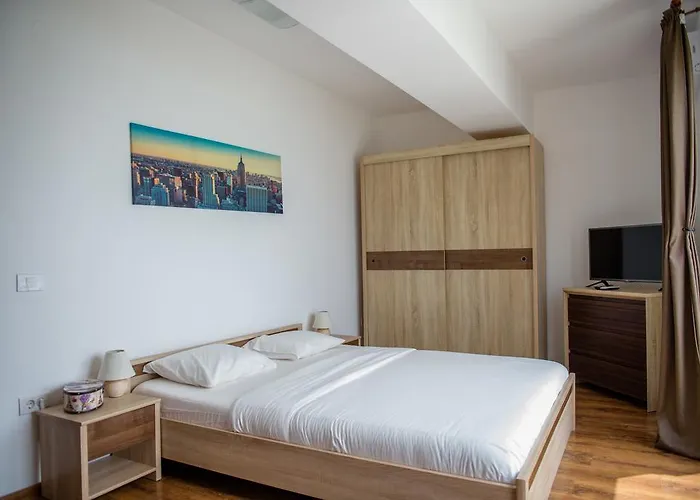 شقة Sea Gem - 200m To Beach, Xl Terrace, And Beautiful Views مامايا