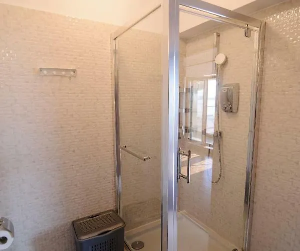 Sea Gem - 200m To Beach, Xl Terrace, And Beautiful Views * مامايا