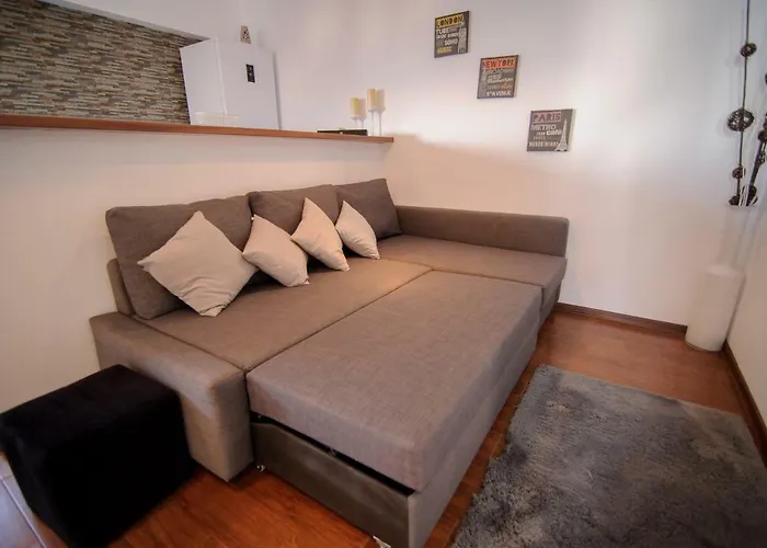 شقة Sea Gem - 200m To Beach, Xl Terrace, And Beautiful Views مامايا