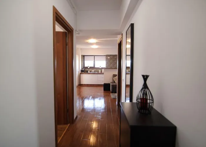 Sea Gem - 200m To Beach, Xl Terrace, And Beautiful Views مامايا