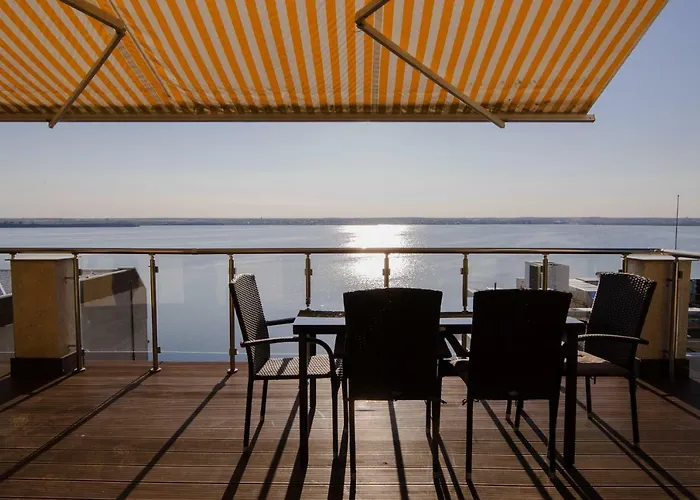 شقة Sea Gem - 200m To Beach, Xl Terrace, And Beautiful Views *